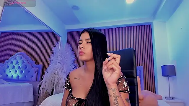 SelenaStonne 라이브 XXX 채팅