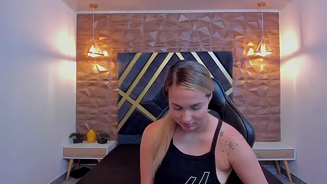 Онлайн чат XXX Emmaa_white_