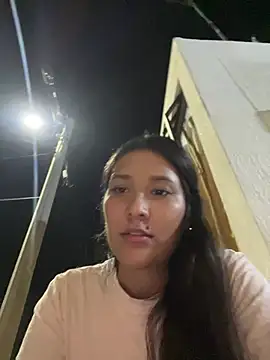 IsabellaJoness_'s Live XXX Chat