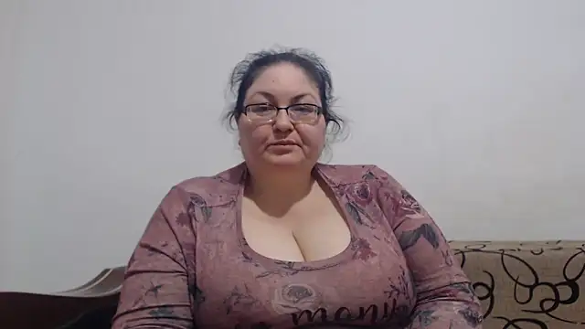 Nykyxo 在線直播表演