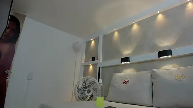 isaa_stone Live XXX Chat