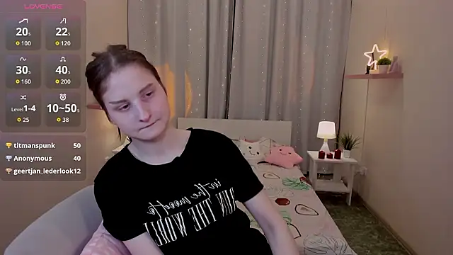 KiraDuvall 即時 XXX 聊天