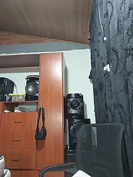 Chatroom XXX en direct de Alexandrina