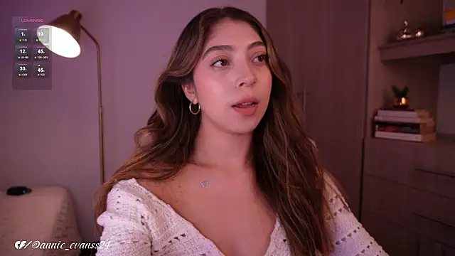 annie24_evans Chat XXX live