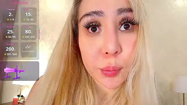 Yulianna_Smith Chat XXX in diretta