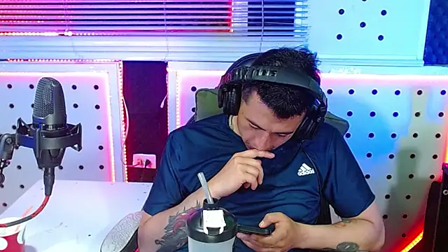 Godofcumxxx Adlı Modelin Canlı XXX Sohbeti