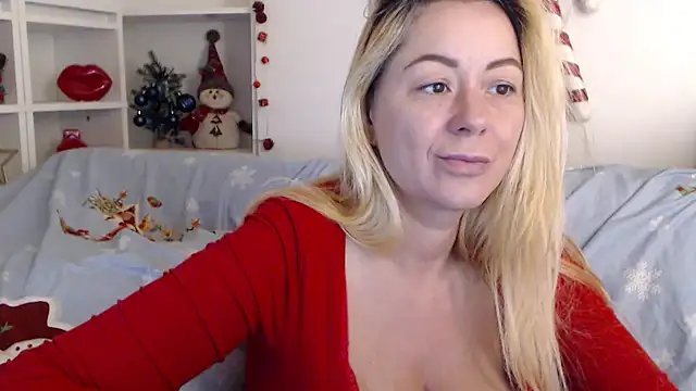 Онлайн чат XXX _karolynesyera_