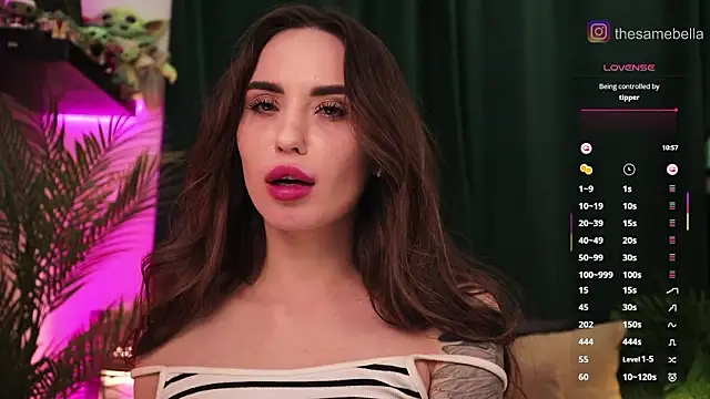 XXX chat uživo modela BabyYoda-