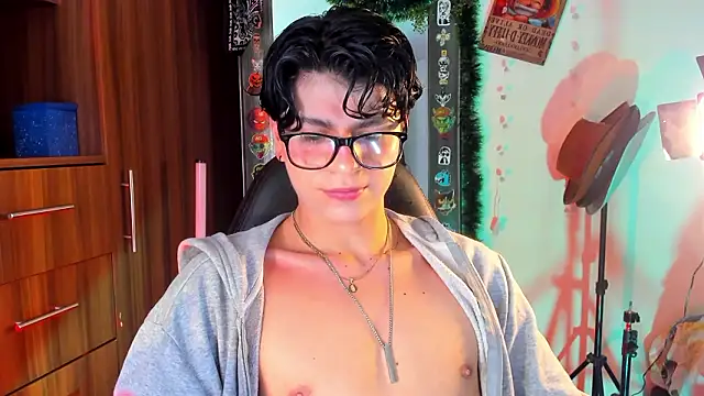 marckalexis Adlı Modelin Canlı XXX Sohbeti