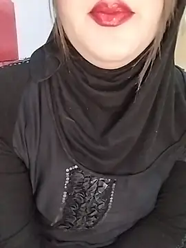 Rawya-34 élő XXX-chatje