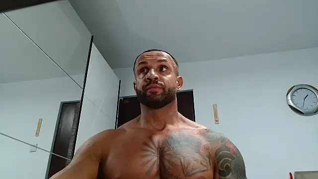 Chat XXX en directo de Magnificmuscles89