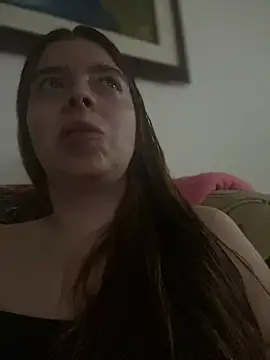 Cloew_Marz Adlı Modelin Canlı XXX Sohbeti