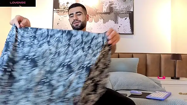 Ethan__Walker's Live XXX Chat