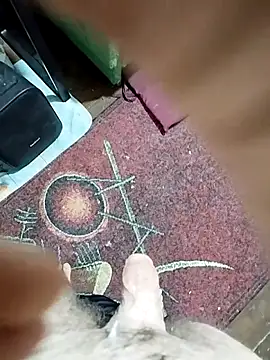 Pokazy przed kamerką – hoodiemen