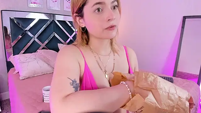 XXX chat uživo modela ibella7