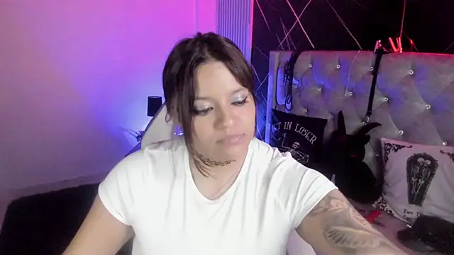 victoria__floyd Adlı Modelin Canlı XXX Sohbeti