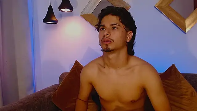 MathewAdams' Live XXX Chat