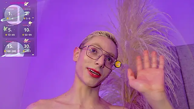 liiamluna_: διαδικτυακό σόου στην κάμερα