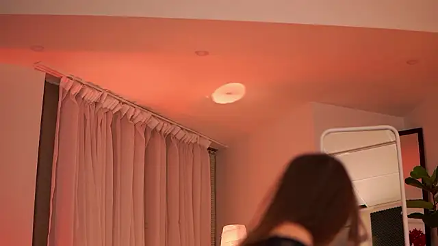 KyssaraPlay Adlı Modelin Canlı XXX Sohbeti