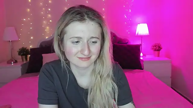 CamillaDreamer Adlı Modelin Canlı XXX Sohbeti