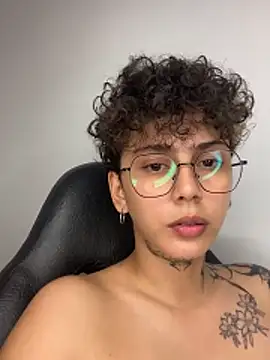 Abby_Evanns1 Adlı Modelin Canlı XXX Sohbeti