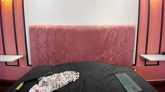 LokiGoddess' Live XXX Chat