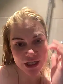 SexyBlondJoanna élő XXX-chatje