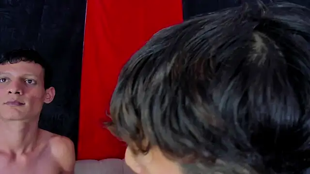 PleasureBoys 现场XXX聊天