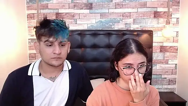 Dona_and_Carl's Live XXX Chat