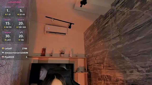 LunaBaker-1's Live XXX Chat