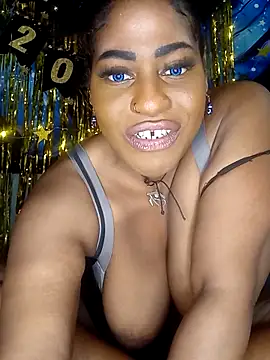 AmazonianMistress' Live XXX Chat