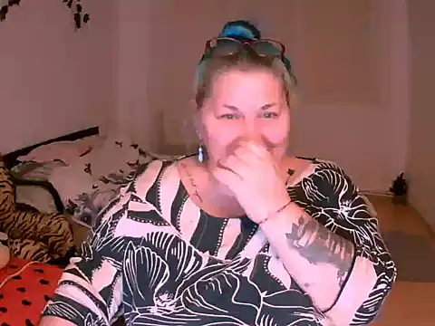 BlondyBigBoobs' Live XXX Chat