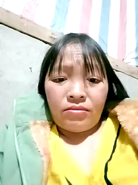 Minkine022 即時 XXX 聊天