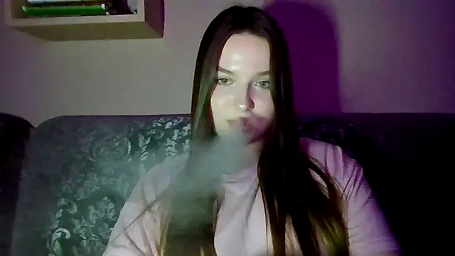 BratzDollVibes Chat XXX in diretta