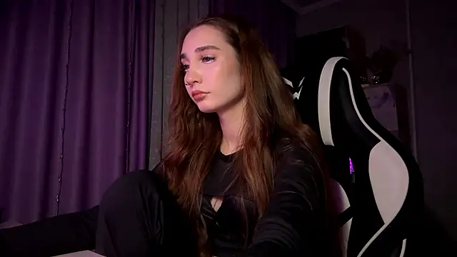 HollyPaw Chat XXX live