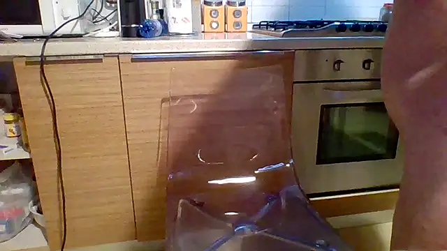 XXX chat uživo modela woww791