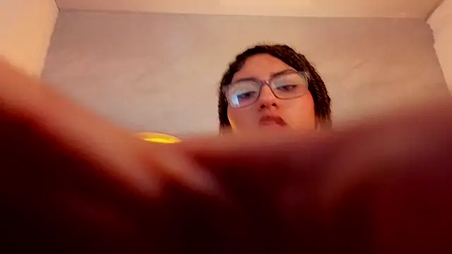 isabella_tp Adlı Modelin Canlı XXX Sohbeti