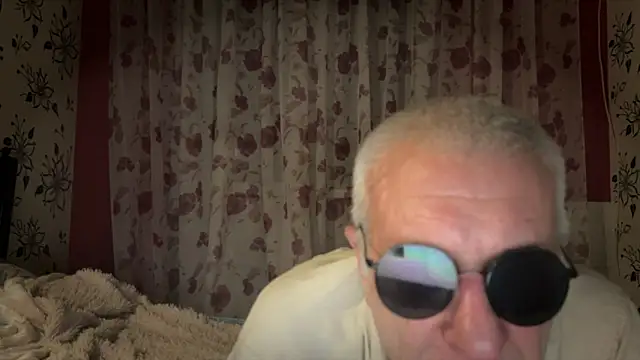 StellarTeam's Live XXX Chat