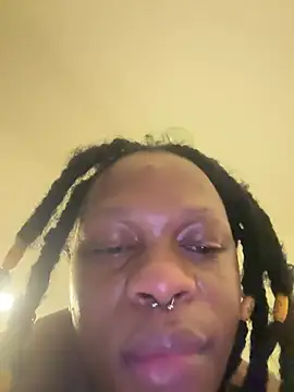 Boneca25 Adlı Modelin Canlı XXX Sohbeti