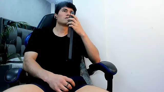 roan_birkin 即時 XXX 聊天