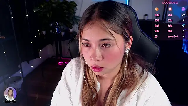 sweet_daniiela Adlı Modelin Canlı XXX Sohbeti