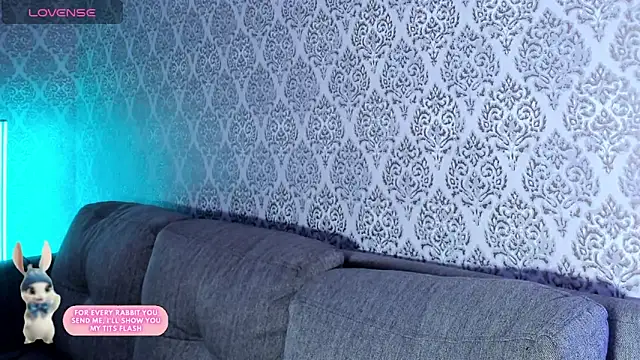 SuccubusDolly Adlı Modelin Canlı XXX Sohbeti