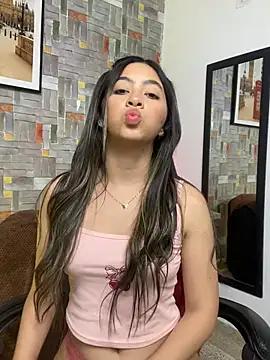 Chatroom XXX en direct de rachel_mds