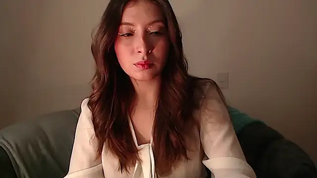 -Ivonnys' Live XXX Chat