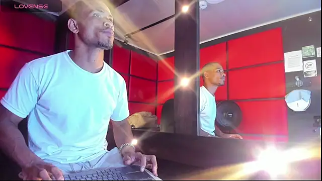 Dicker028 Live XXX-chat