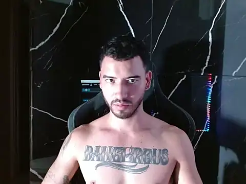 Pokazy przed kamerką – Dangerous-Men