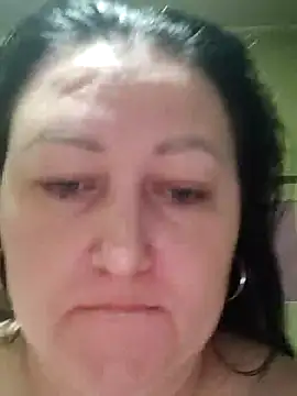 XXX chat uživo modela Rini333