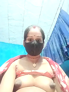 Nandani-758 Webcam Show