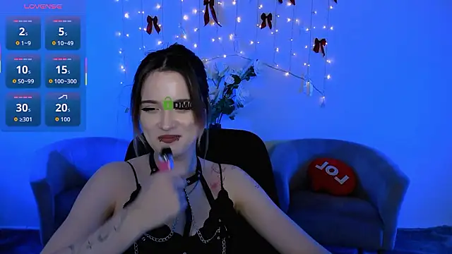 liana_kisses 即時 XXX 聊天