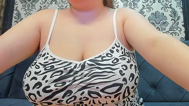 LissaBigTitts 라이브 XXX 채팅